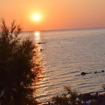 Charming Seaside House Holiday home Crotone