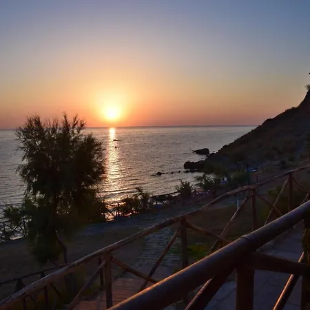 Charming House In With Sea View * Crotone